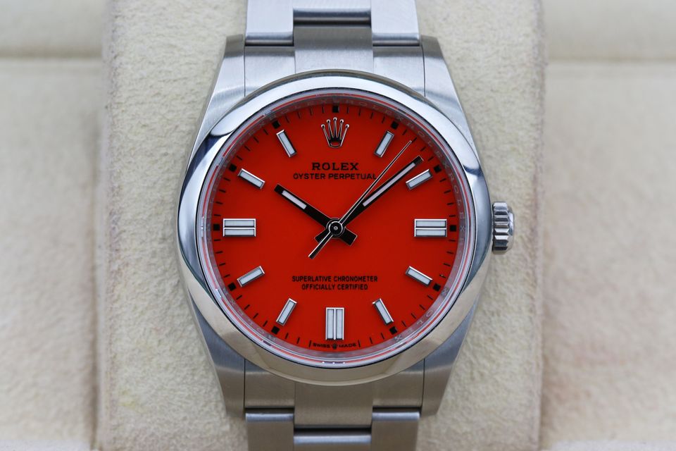 Rolex Oyster Perpetual 126000 Image 6